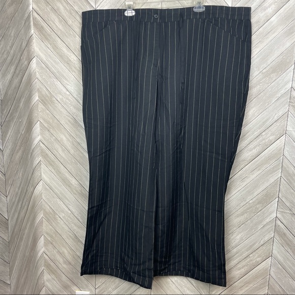 NWT Lane Bryant black white pinstripe pants 26/28 - Picture 1 of 6